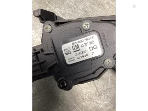 Gaspedalsensor från en Opel Insignia Sports Tourer 2.0 CDTI 16V 160 Ecotec 2010