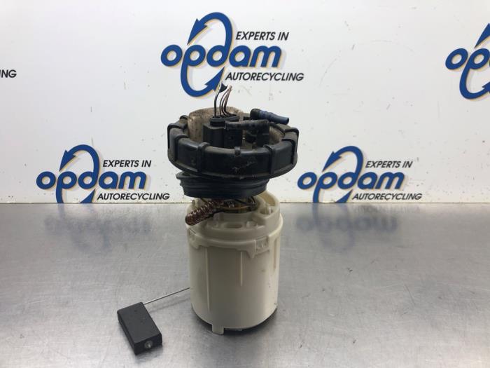 Begagnade Bensinpump Seat Cordoba (6L2) 1.4 16V Pris € 22,00 Marginaltabell erbjuds av Gebr Opdam B.V.