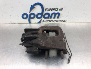 Used Front brake calliper, right Ford Focus 1 1.6 16V Price € 50,00 Margin scheme offered by Gebr Opdam B.V.