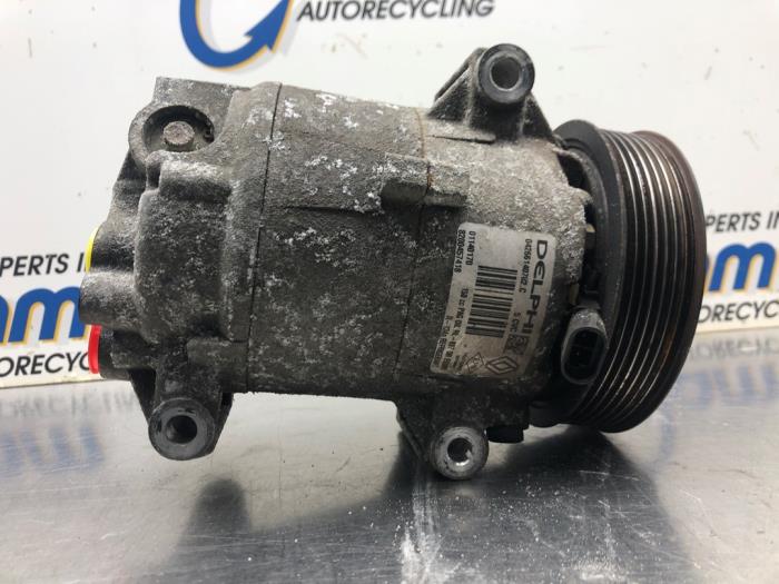 Air conditioning pump from a Renault Megane II CC (EM) 2.0 16V 2008