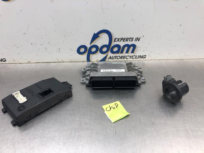 Used Engine management computer Dacia Logan MCV I (KS) 1.6 16V Price € 225,00 Margin scheme offered by Gebr Opdam B.V.