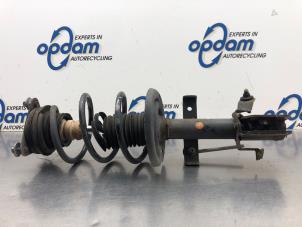Used Front shock absorber rod, right Renault Clio IV Estate/Grandtour (7R) 1.5 Energy dCi 90 FAP Price € 60,00 Margin scheme offered by Gebr Opdam B.V.