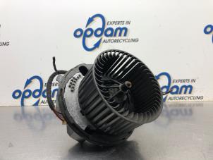 Usados Motor de ventilador de calefactor Volkswagen Golf V (1K1) 1.6 FSI 16V Precio € 75,00 Norma de margen ofrecido por Gebr Opdam B.V.