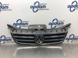 Used Grille Volkswagen Touran (1T1/T2) 1.6 FSI 16V Price € 35,00 Margin scheme offered by Gebr Opdam B.V.