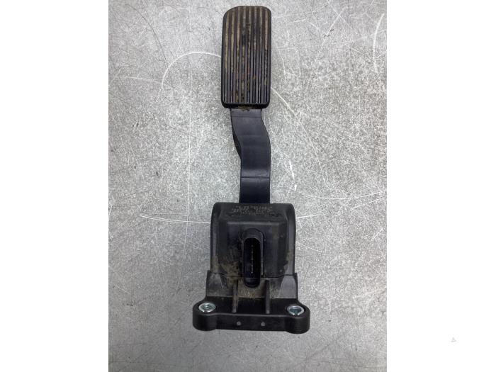 Gaspedalposition Sensor van een Mercedes-Benz Vito (447.6) 2.2 114 CDI 16V 2016