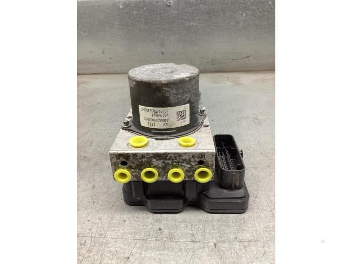 Gebrauchte ABS Pumpe Opel Karl 1.0 12V Preis € 100,00 Margenregelung angeboten von Gebr Opdam B.V.