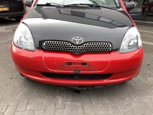 Używane Zderzak przedni Toyota Yaris (P1) 1.3 16V VVT-i Cena € 75,00 Procedura marży oferowane przez Gebr Opdam B.V.