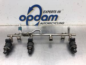 Usagé Injecteur (injection essence) Opel Vectra C 1.8 16V Prix € 75,00 Règlement à la marge proposé par Gebr Opdam B.V.