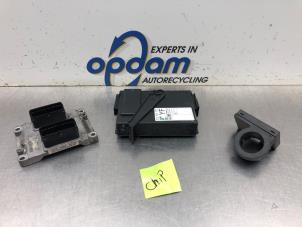 Usagé Ordinateur gestion moteur Opel Meriva 1.4 16V Twinport Prix € 250,00 Règlement à la marge proposé par Gebr Opdam B.V.