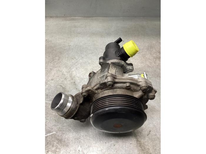 Begagnade Vattenpump Mercedes CLA Shooting Brake (117.9) 2.2 CLA-220 CDI, 220 d 16V Pris € 100,00 Marginaltabell erbjuds av Gebr Opdam B.V.