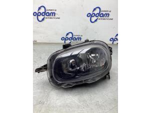 Used Headlight, left Citroen C3 (SX/SW) 1.2 12V e-THP PureTech 110 Price € 225,00 Margin scheme offered by Gebr Opdam B.V.