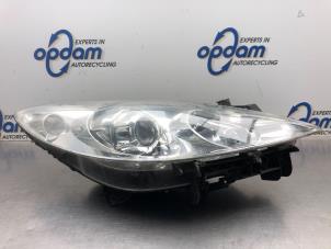 Used Headlight, right Peugeot 307 (3A/C/D) 1.6 16V Price € 100,00 Margin scheme offered by Gebr Opdam B.V.