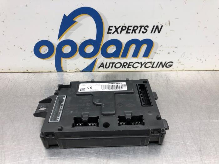 Used Body control computer Renault Clio IV (5R) 1.5 Energy dCi 90 FAP Price € 68,00 Margin scheme offered by Gebr Opdam B.V.