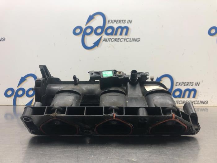 Begagnade Insugsrör Dacia Sandero II 0.9 TCE 12V Pris € 58,00 Marginaltabell erbjuds av Gebr Opdam B.V.