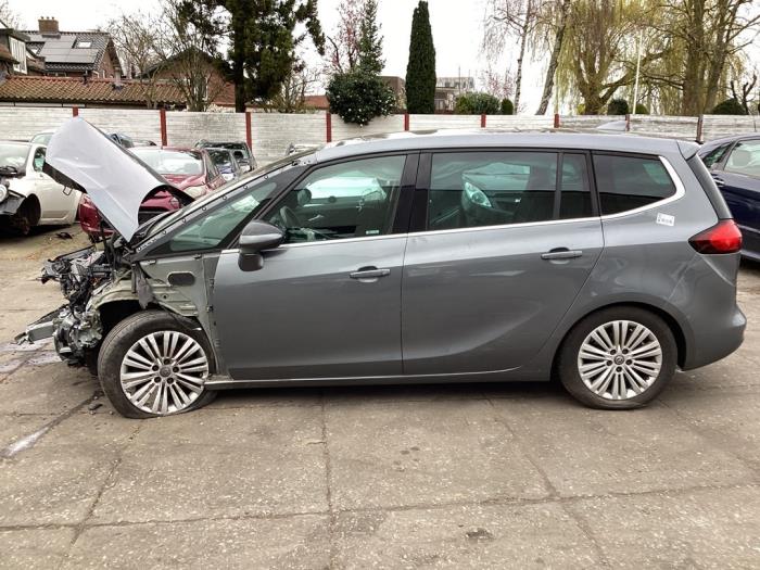 Usagé Train arrière complet Opel Zafira Tourer (P12) 1.4 Turbo 16V Ecotec Prix € 270,00 Règlement à la marge proposé par Gebr Opdam B.V.