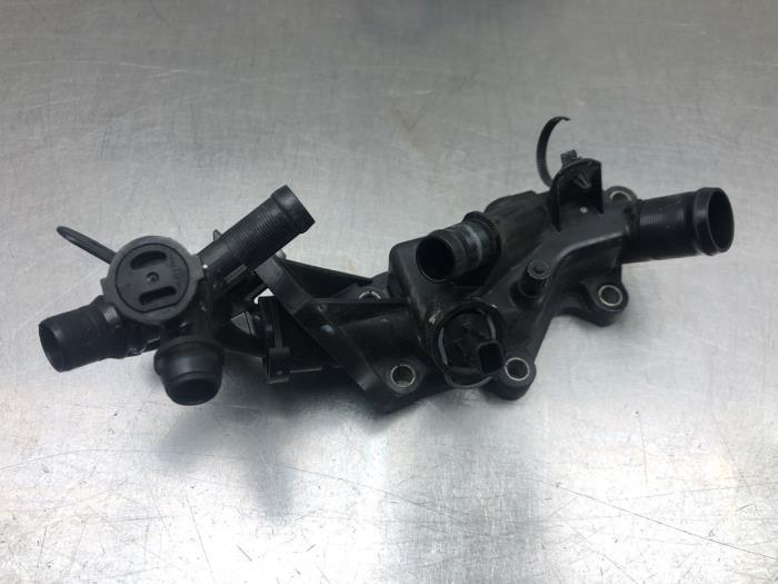 Thermostat housing from a Dacia Sandero II 0.9 TCE 12V 2015