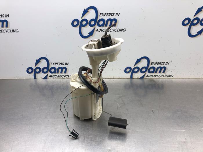 Begagnade Bensinpump BMW Mini (R50/53) 1.6 16V Cooper Pris € 68,00 Marginaltabell erbjuds av Gebr Opdam B.V.