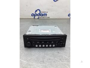 Gebrauchte Radio CD Spieler Peugeot Partner (GC/GF/GG/GJ/GK) 1.6 BlueHDi 100 Preis € 75,00 Margenregelung angeboten von Gebr Opdam B.V.
