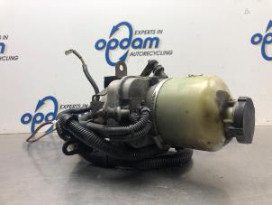 Gebrauchte Lenkkraftverstärker Pumpe Opel Astra H (L48) 1.6 16V Preis € 125,00 Margenregelung angeboten von Gebr Opdam B.V.