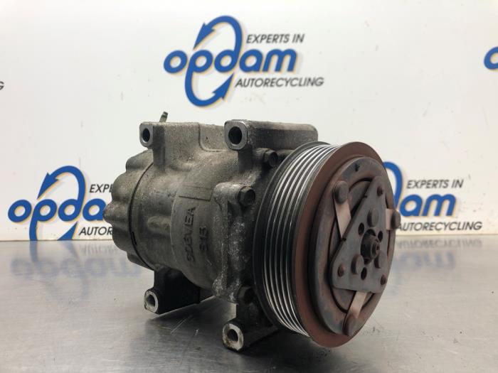 Usagé Compresseur de clim Peugeot 206 (2A/C/H/J/S) 1.4 16V Prix € 40,00 Règlement à la marge proposé par Gebr Opdam B.V.