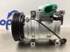Air conditioning pump from a Kia Picanto (TA), 2011 / 2017 1.0 12V Bi-Fuel, Hatchback, 998cc, 60kW (82pk), FWD, B3LA, 2011-05 / 2014-10, TAF4L1; TAF4L2; TAF5L1; TAF5L2 2013