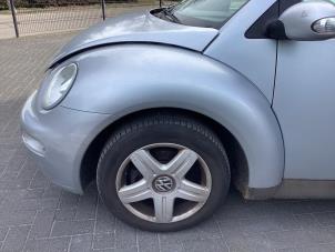 Usados Protector izquierda delante Volkswagen New Beetle (1Y7) 2.0 Precio € 50,00 Norma de margen ofrecido por Gebr Opdam B.V.