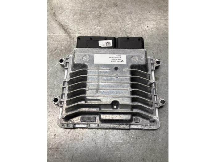 Used Automatic gearbox computer Kia Niro I (DE) E-Niro 64 kWh Price € 200,00 Margin scheme offered by Gebr Opdam B.V.