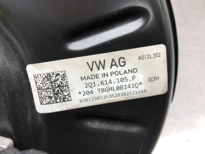 Brake servo from a Volkswagen Polo VI (AW1) 1.0 TSI 12V 2021