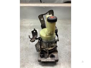 Used Power steering pump Opel Movano 2.3 CDTi Biturbo 16V FWD Price € 423,50 Inclusive VAT offered by Gebr Opdam B.V.