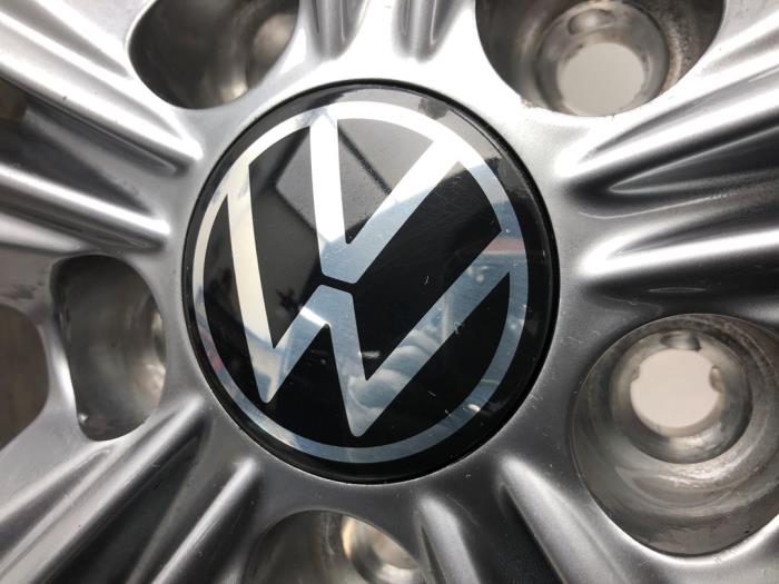 Wheel from a Volkswagen Polo VI (AW1) 1.0 TSI 12V 2021