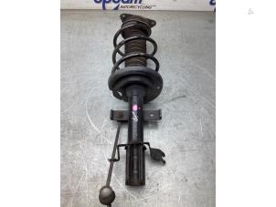 Used Front shock absorber rod, right Renault Clio IV (5R) 0.9 Energy TCE 90 12V Price € 60,00 Margin scheme offered by Gebr Opdam B.V.