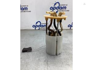 Used Electric fuel pump Opel Movano 2.3 CDTi Biturbo 16V FWD Price € 151,25 Inclusive VAT offered by Gebr Opdam B.V.
