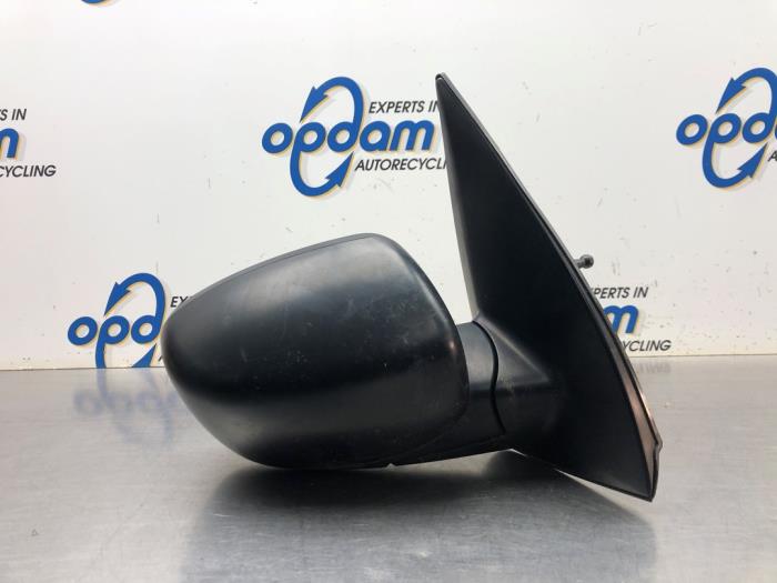 Usados Retrovisor externo derecha Hyundai i10 (F5) 1.1i 12V Precio € 45,00 Norma de margen ofrecido por Gebr Opdam B.V.