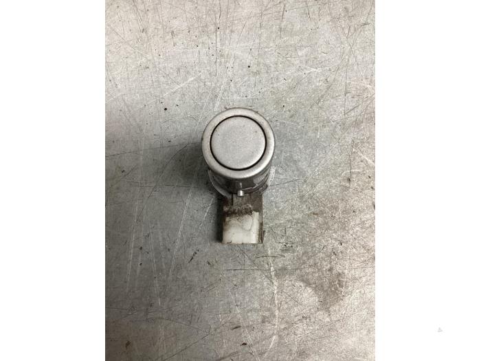 Usados Sensor PDC Mercedes B (W245) 1.5 B-150 16V Precio € 30,00 Norma de margen ofrecido por Gebr Opdam B.V.