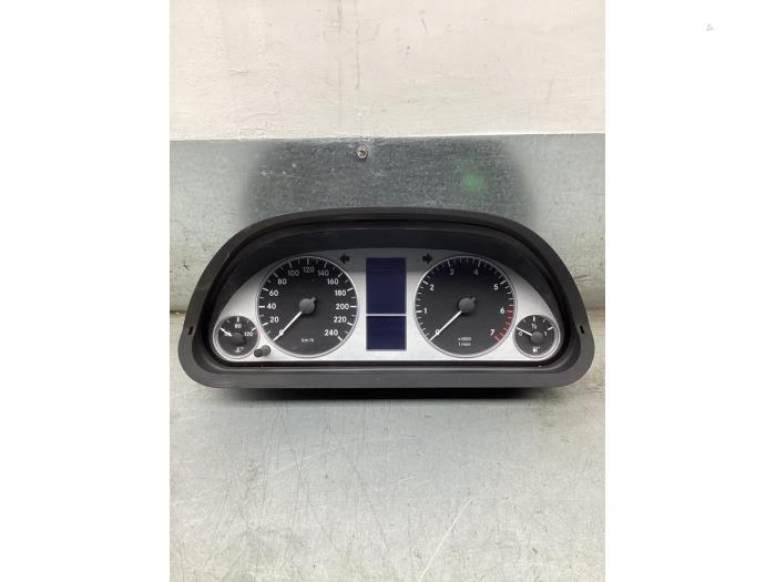 Odometer KM Mercedes B 1.5 B 150 16V 1031098110 BOSCH