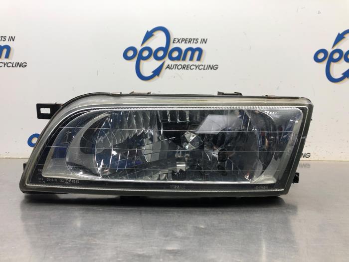Gebrauchte Scheinwerfer links Nissan Almera (N15) 1.4 LX,GX,S 16V Preis € 22,00 Margenregelung angeboten von Gebr Opdam B.V.