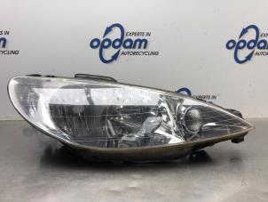 Used Headlight, right Peugeot 206 SW (2E/K) 1.4 Price € 50,00 Margin scheme offered by Gebr Opdam B.V.