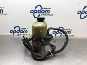 Used Power steering pump Opel Zafira (F75) 1.8 16V Price € 125,00 Margin scheme offered by Gebr Opdam B.V.