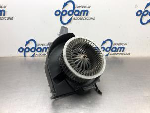 Usagé Ventilateur chauffage Skoda Fabia II (5J) 1.6 TDI 16V 105 Prix € 50,00 Règlement à la marge proposé par Gebr Opdam B.V.