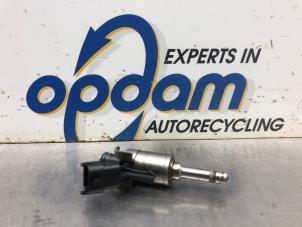Used Injector (petrol injection) Peugeot 308 (4A/C) 1.6 16V THP 150 Price € 35,00 Margin scheme offered by Gebr Opdam B.V.