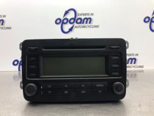 Gebrauchte Radio CD Spieler Volkswagen Golf V (1K1) 1.6 FSI 16V Preis auf Anfrage angeboten von Gebr Opdam B.V.