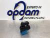 Central locking switch from a Opel Karl, 2015 / 2019 1.0 12V, Hatchback, 4-dr, Petrol, 999cc, 55kW (75pk), FWD, B10XE, 2015-01 / 2019-03 2016