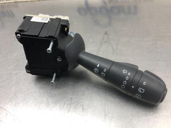 Interruptor de limpiaparabrisas de un Renault Twingo III (AH) 1.0 SCe 70 12V 2018