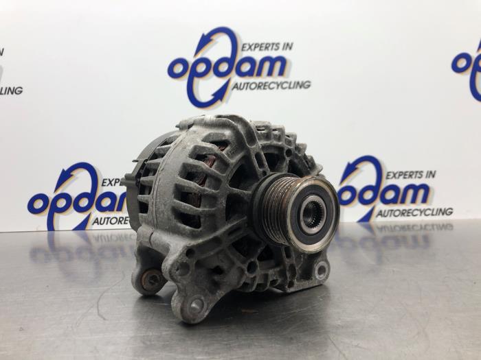 Begagnade Dynamo Audi A4 (B9) 2.0 40 TDI 16V Pris € 158,00 Marginaltabell erbjuds av Gebr Opdam B.V.