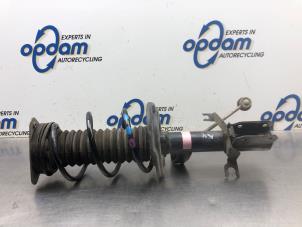 Used Front shock absorber rod, right Renault Twingo III (AH) 1.0 SCe 70 12V Price € 75,00 Margin scheme offered by Gebr Opdam B.V.