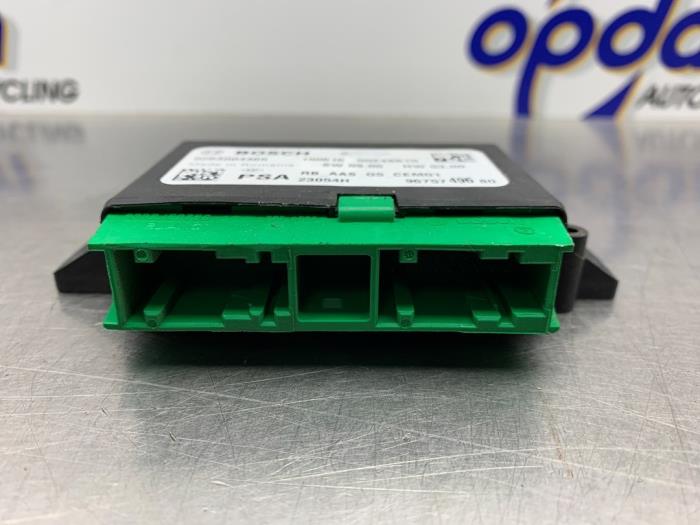 Usagé Module PDC Citroen C4 Cactus (0B/0P) 1.2 PureTech 110 12V Prix € 68,00 Règlement à la marge proposé par Gebr Opdam B.V.