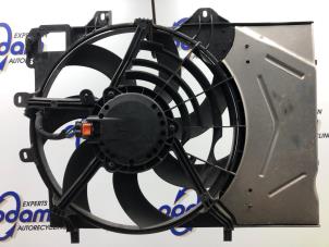 Usagé Ventilateur Citroen C4 Cactus (0B/0P) 1.2 PureTech 110 12V Prix € 125,00 Règlement à la marge proposé par Gebr Opdam B.V.