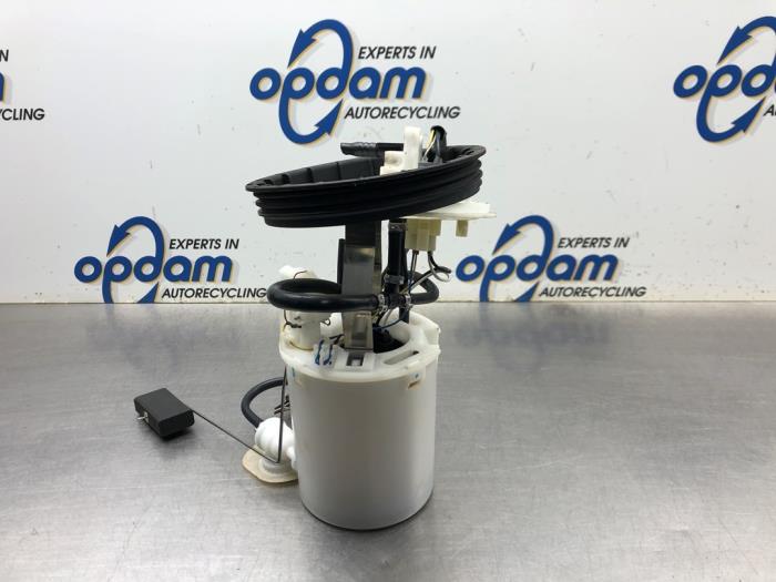 Usagé Pompe essence Saab 9-3 I (YS3D) 2.0t 16V Prix € 68,00 Règlement à la marge proposé par Gebr Opdam B.V.