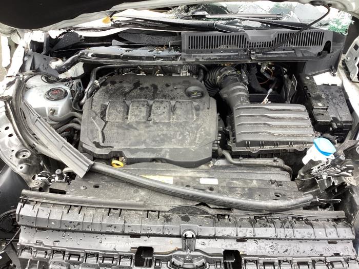 Motor from a Volkswagen Caddy Cargo V (SBA/SBH) 2.0 TDI BlueMotionTechnology 2023
