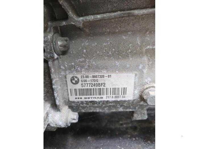Getriebe van een BMW 1 serie (F20) 116d 1.6 16V Efficient Dynamics 2013